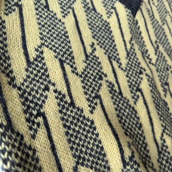 Benetton V neck Vintage Shetland Wool Knit Sweater Med Grey & yellow 80's & 90's - Picture 12 of 12